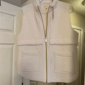 Lilly Pulitzer Davenport Vest in coconut